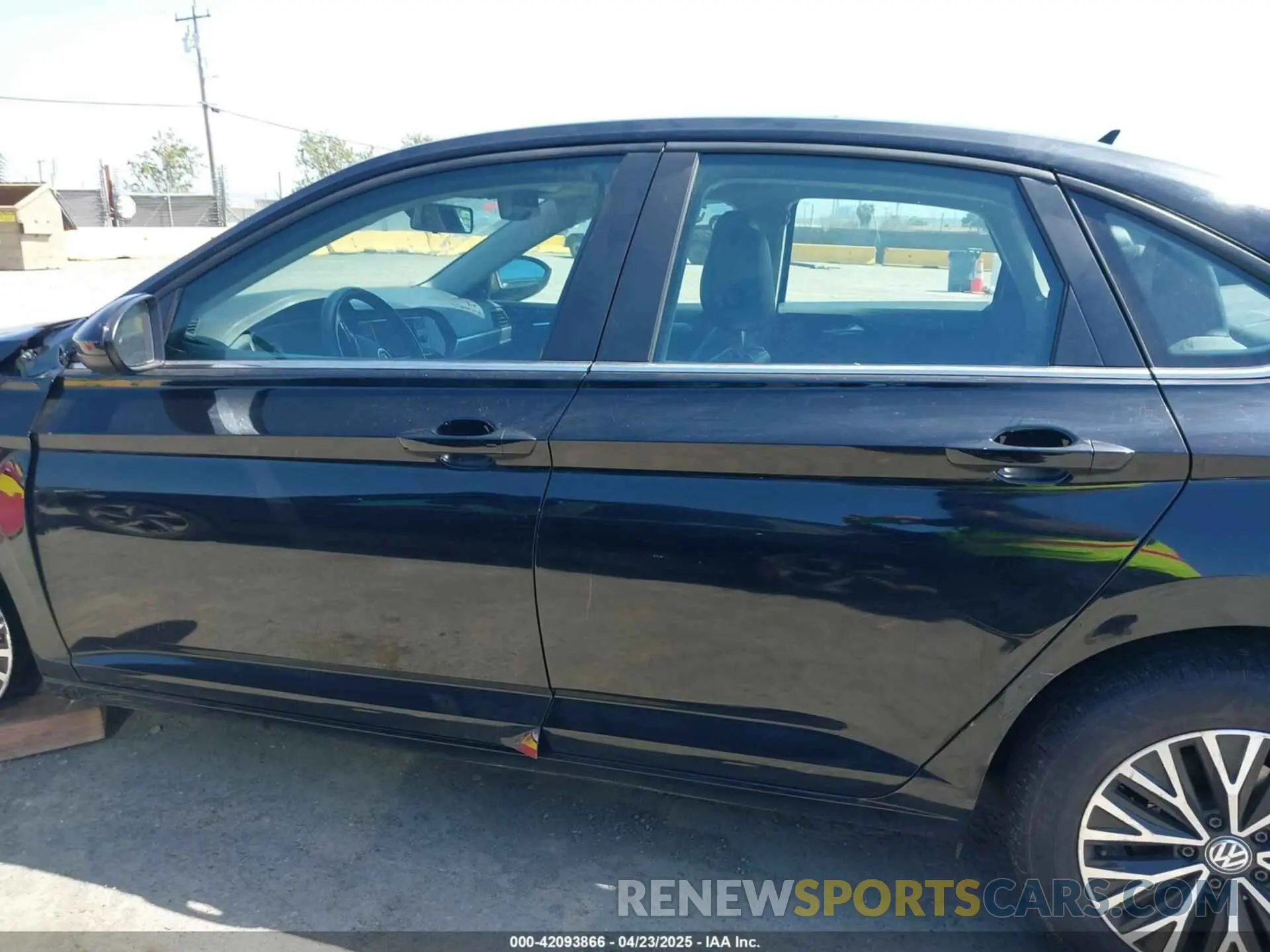 15 Photograph of a damaged car 3VWC57BU5KM055239 VOLKSWAGEN JETTA 2019