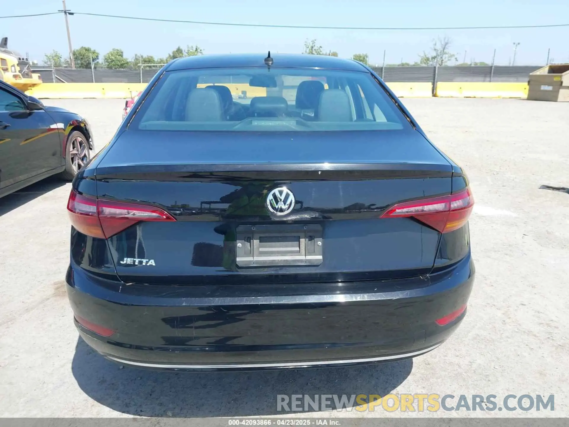 17 Photograph of a damaged car 3VWC57BU5KM055239 VOLKSWAGEN JETTA 2019