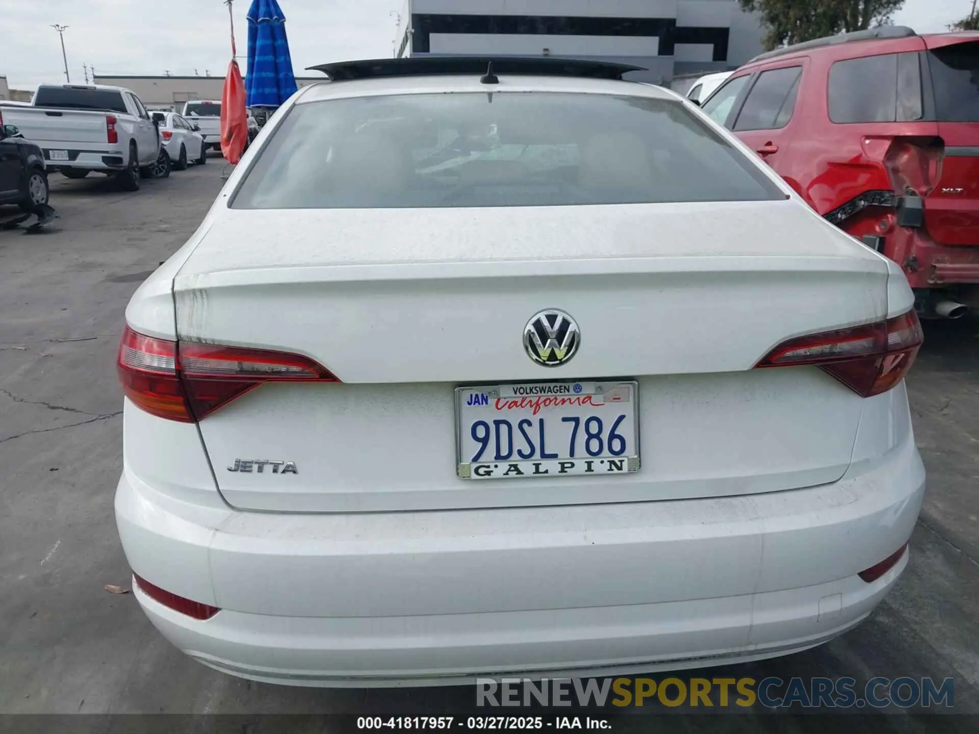 17 Photograph of a damaged car 3VWC57BU5KM064216 VOLKSWAGEN JETTA 2019