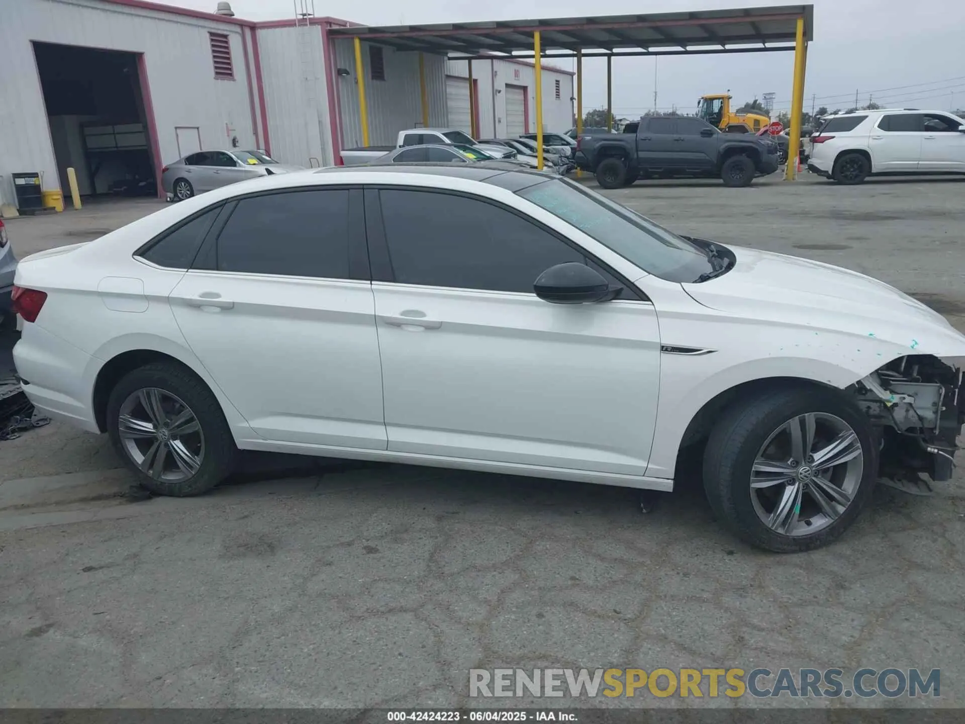 14 Photograph of a damaged car 3VWC57BU5KM098768 VOLKSWAGEN JETTA 2019