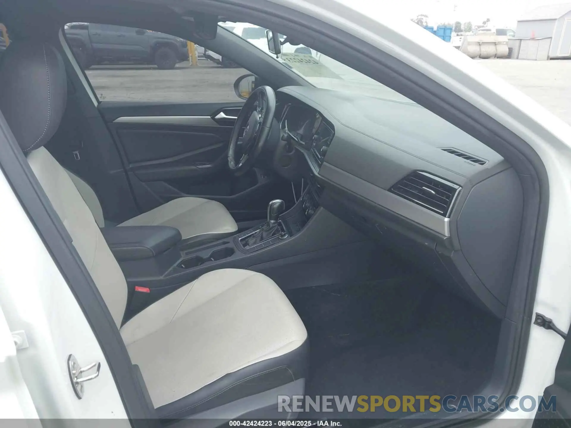 5 Photograph of a damaged car 3VWC57BU5KM098768 VOLKSWAGEN JETTA 2019