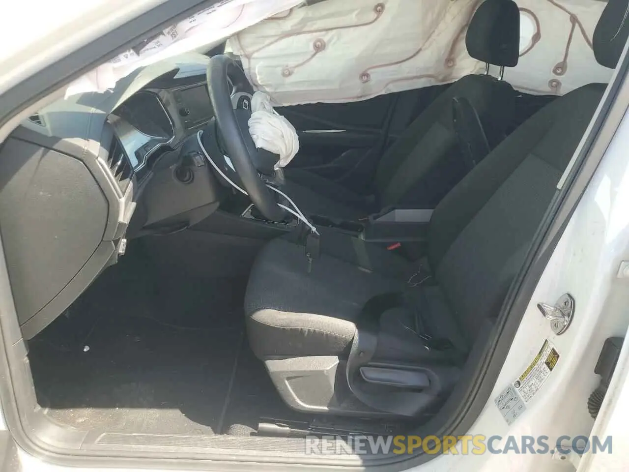 7 Photograph of a damaged car 3VWC57BU5KM111602 VOLKSWAGEN JETTA 2019