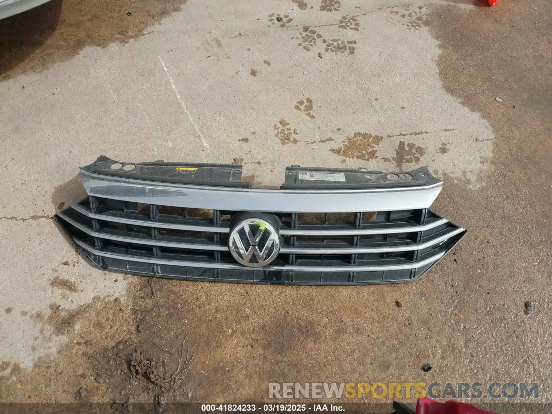 12 Photograph of a damaged car 3VWC57BU5KM131817 VOLKSWAGEN JETTA 2019