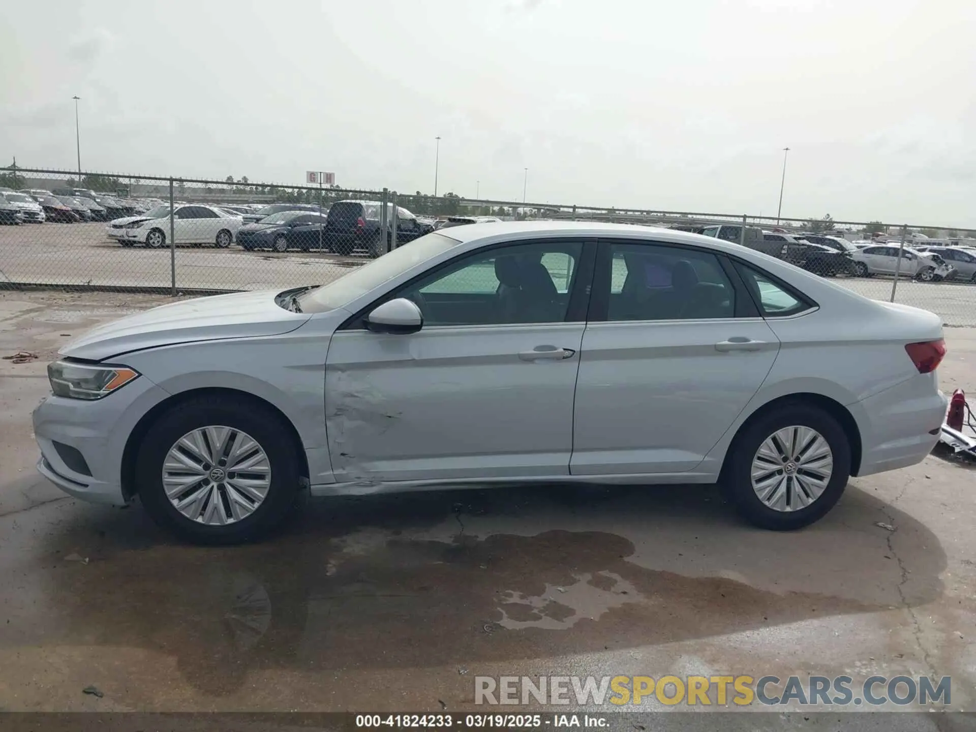 15 Photograph of a damaged car 3VWC57BU5KM131817 VOLKSWAGEN JETTA 2019