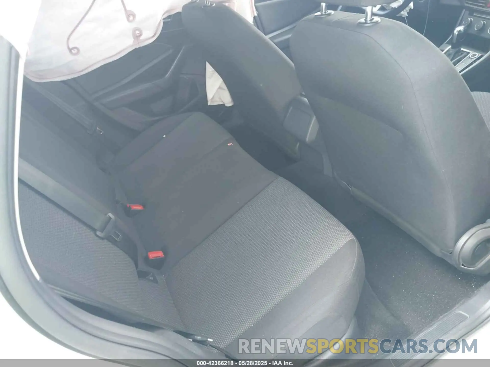 8 Photograph of a damaged car 3VWC57BU5KM179110 VOLKSWAGEN JETTA 2019