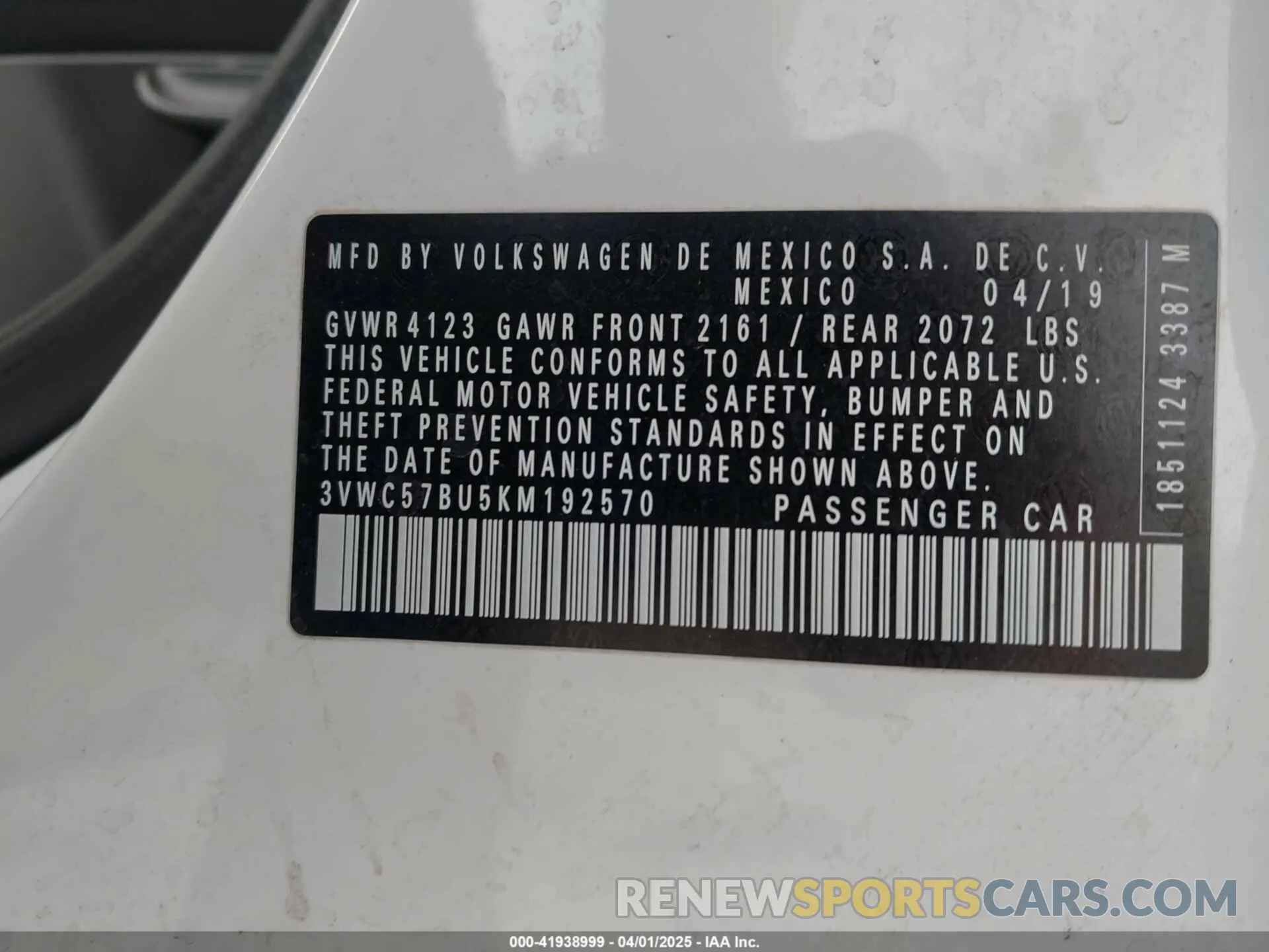 9 Photograph of a damaged car 3VWC57BU5KM192570 VOLKSWAGEN JETTA 2019