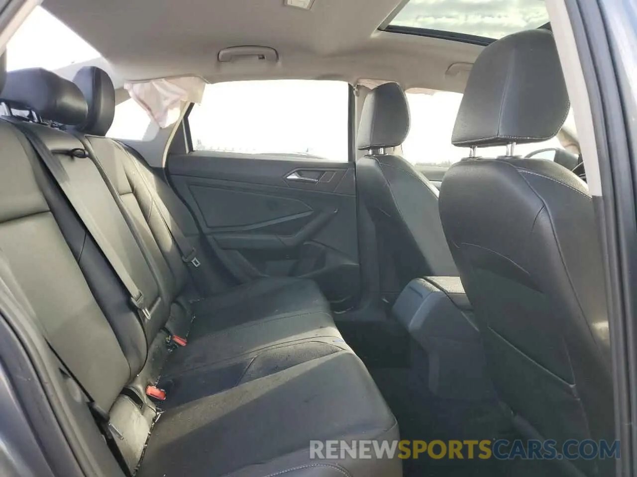 10 Photograph of a damaged car 3VWC57BU5KM216320 VOLKSWAGEN JETTA 2019
