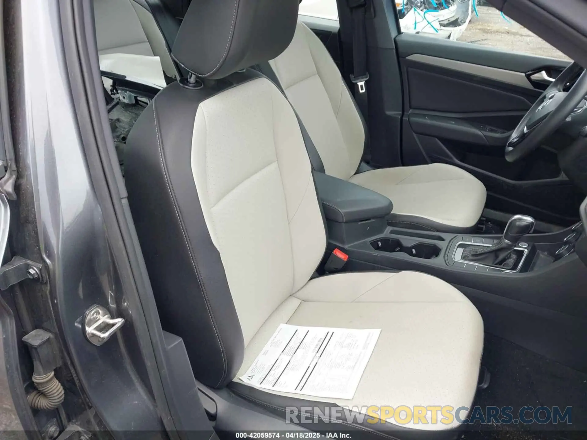 5 Photograph of a damaged car 3VWC57BU5KM250435 VOLKSWAGEN JETTA 2019