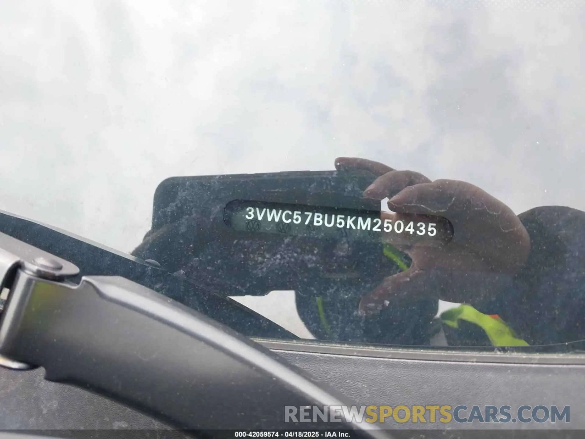 9 Photograph of a damaged car 3VWC57BU5KM250435 VOLKSWAGEN JETTA 2019