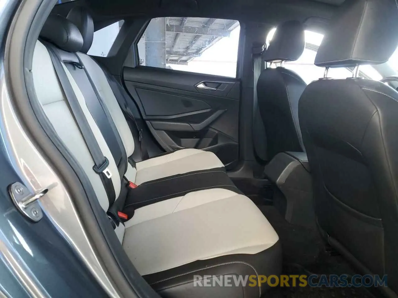 10 Photograph of a damaged car 3VWC57BU5KM256428 VOLKSWAGEN JETTA 2019