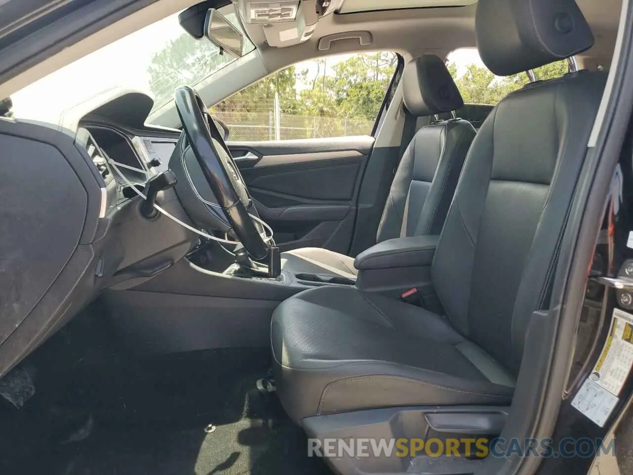 7 Photograph of a damaged car 3VWC57BU5KM256820 VOLKSWAGEN JETTA 2019
