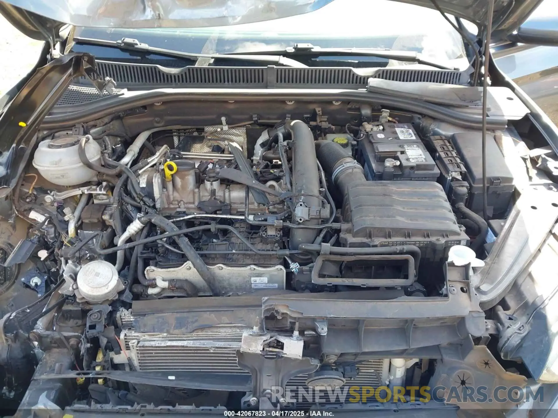 10 Photograph of a damaged car 3VWC57BU6KM085981 VOLKSWAGEN JETTA 2019
