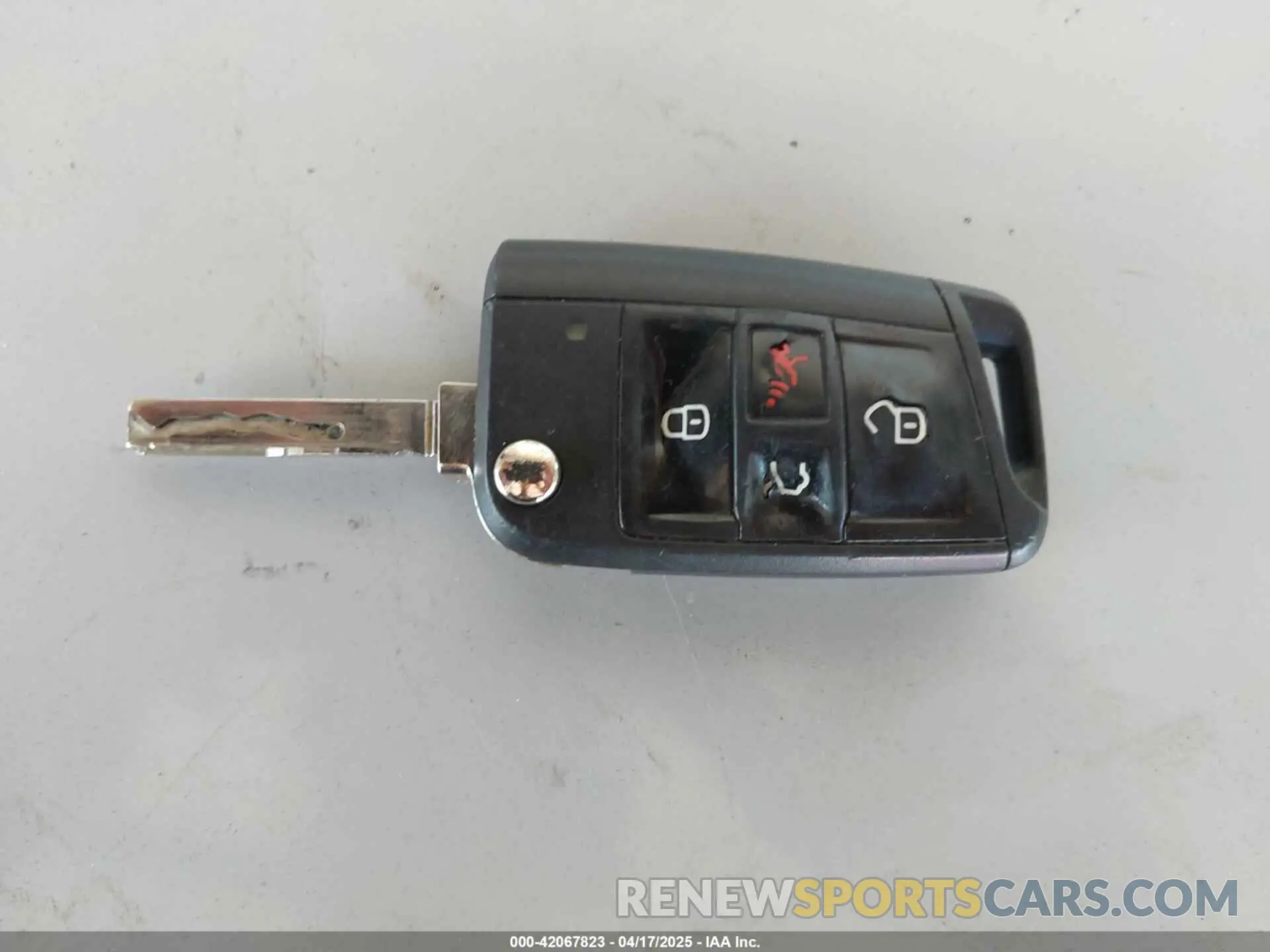 11 Photograph of a damaged car 3VWC57BU6KM085981 VOLKSWAGEN JETTA 2019