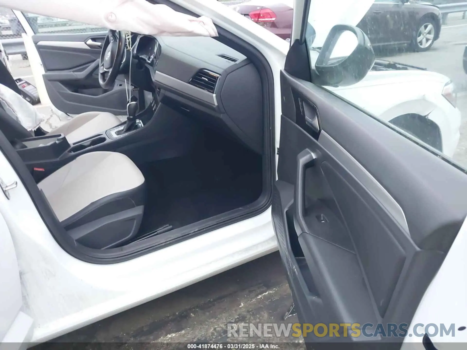 5 Photograph of a damaged car 3VWC57BU6KM162459 VOLKSWAGEN JETTA 2019