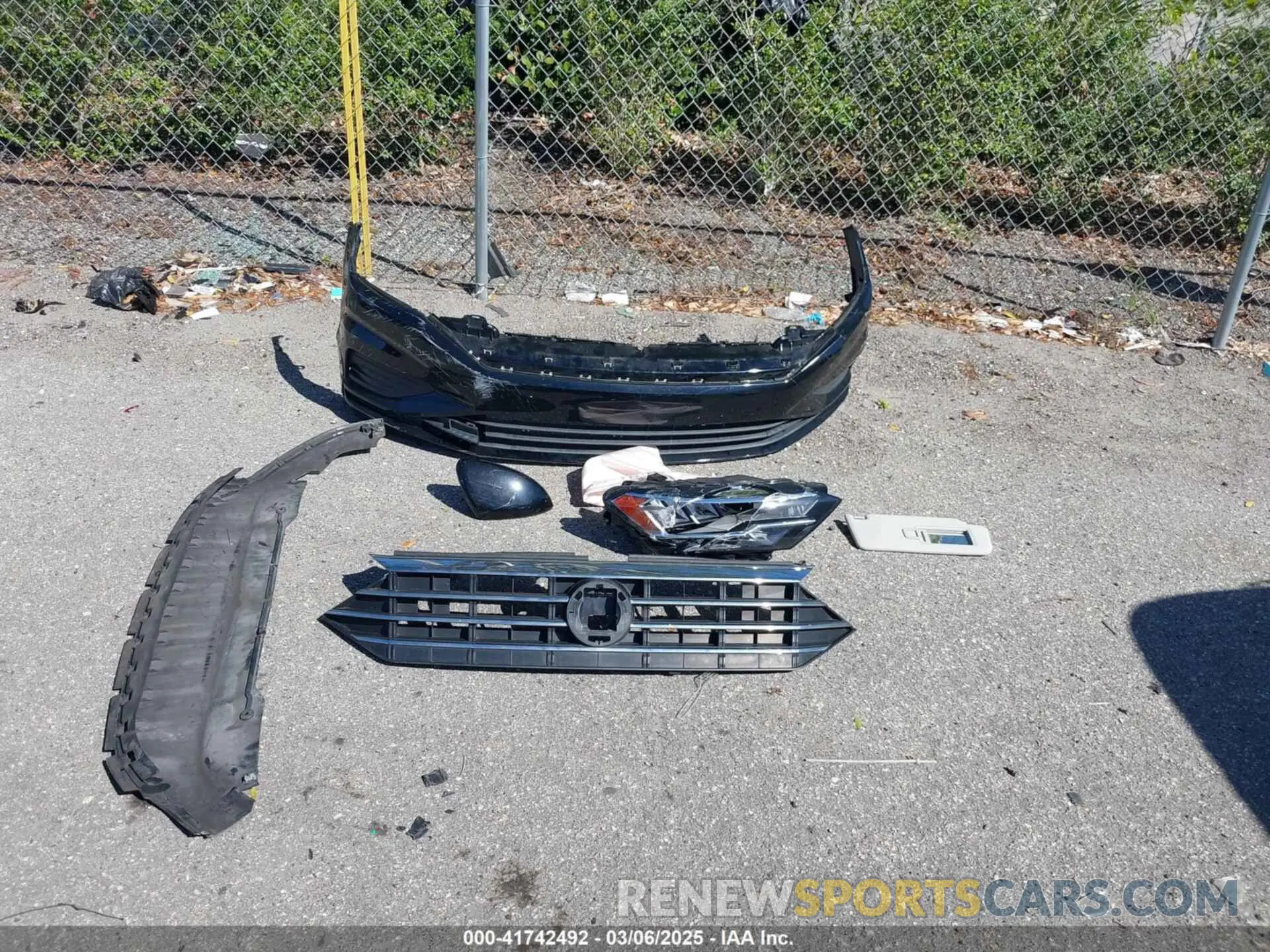 12 Photograph of a damaged car 3VWC57BU6KM165412 VOLKSWAGEN JETTA 2019