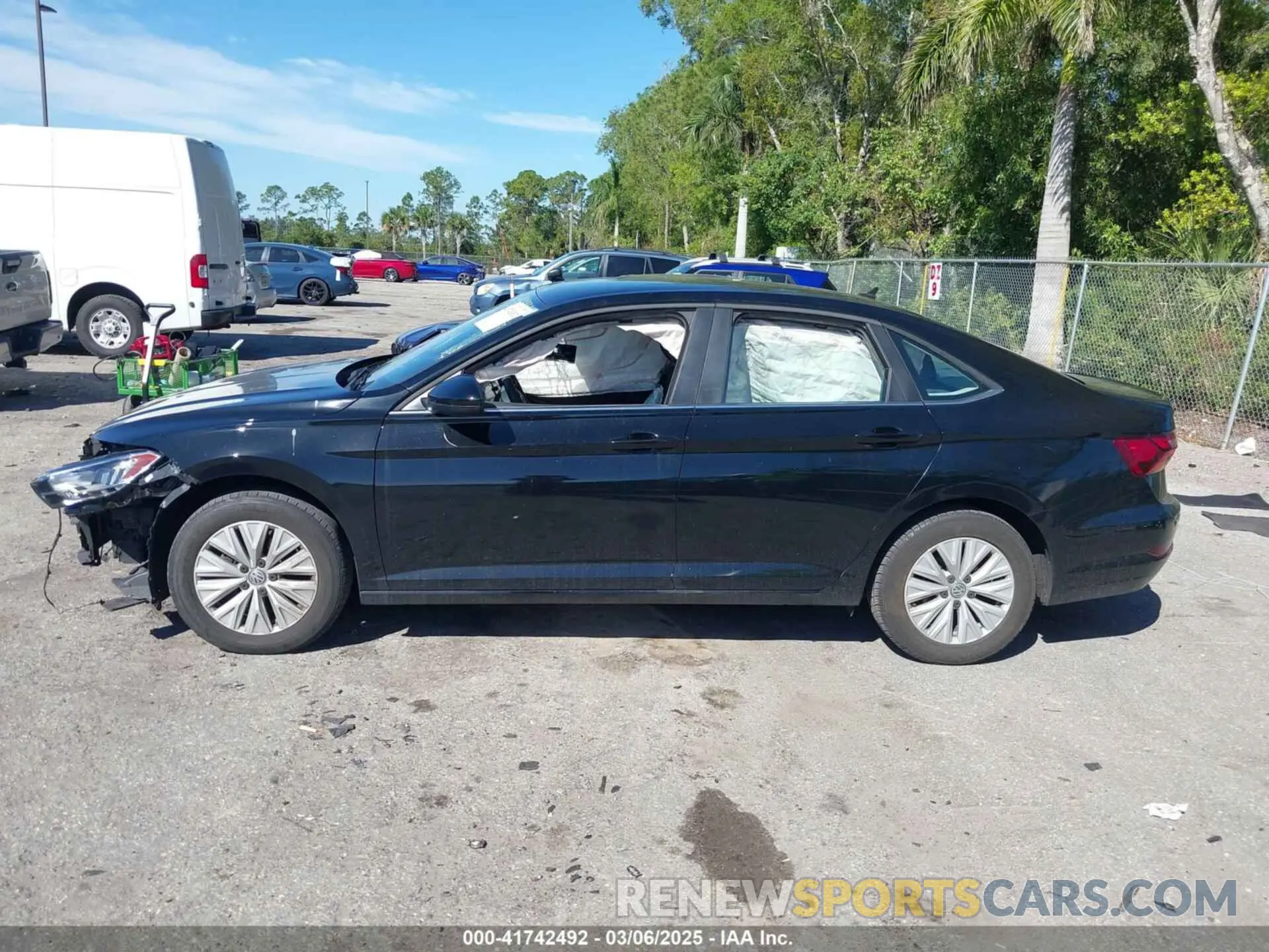 15 Photograph of a damaged car 3VWC57BU6KM165412 VOLKSWAGEN JETTA 2019