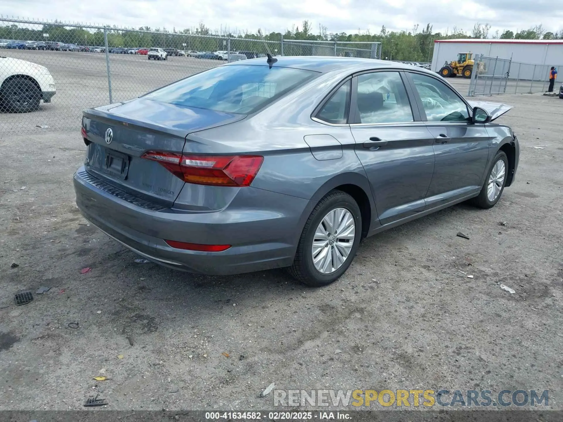 4 Photograph of a damaged car 3VWC57BU6KM179682 VOLKSWAGEN JETTA 2019