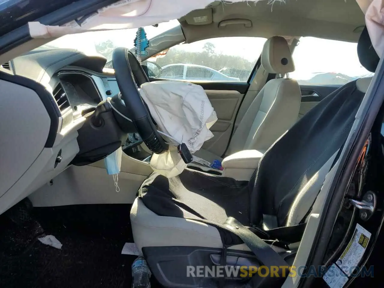 7 Photograph of a damaged car 3VWC57BU6KM219758 VOLKSWAGEN JETTA 2019
