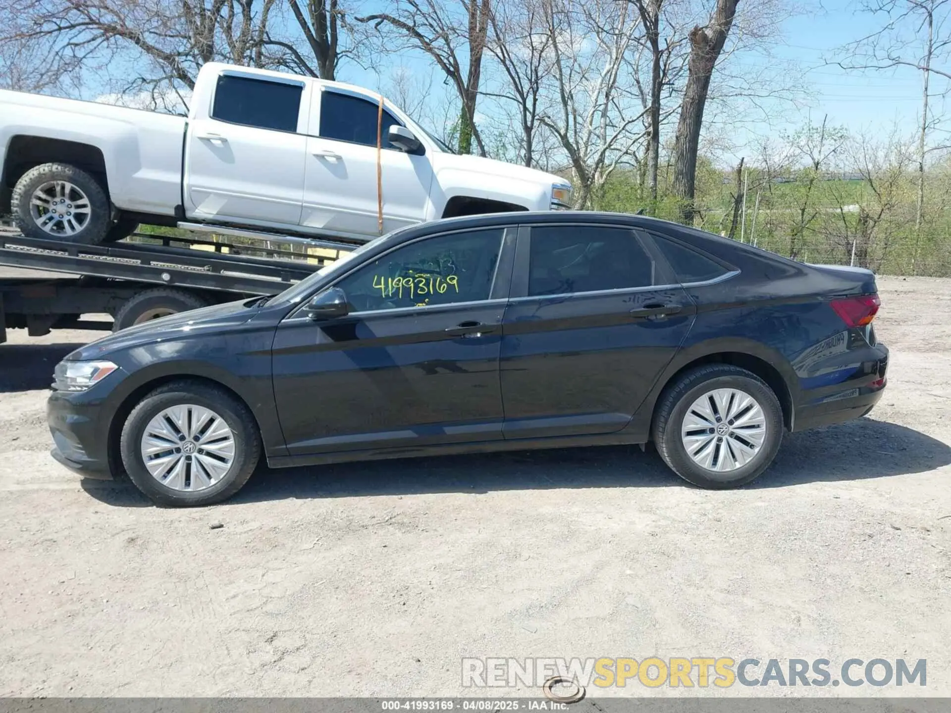 13 Photograph of a damaged car 3VWC57BU6KM240013 VOLKSWAGEN JETTA 2019