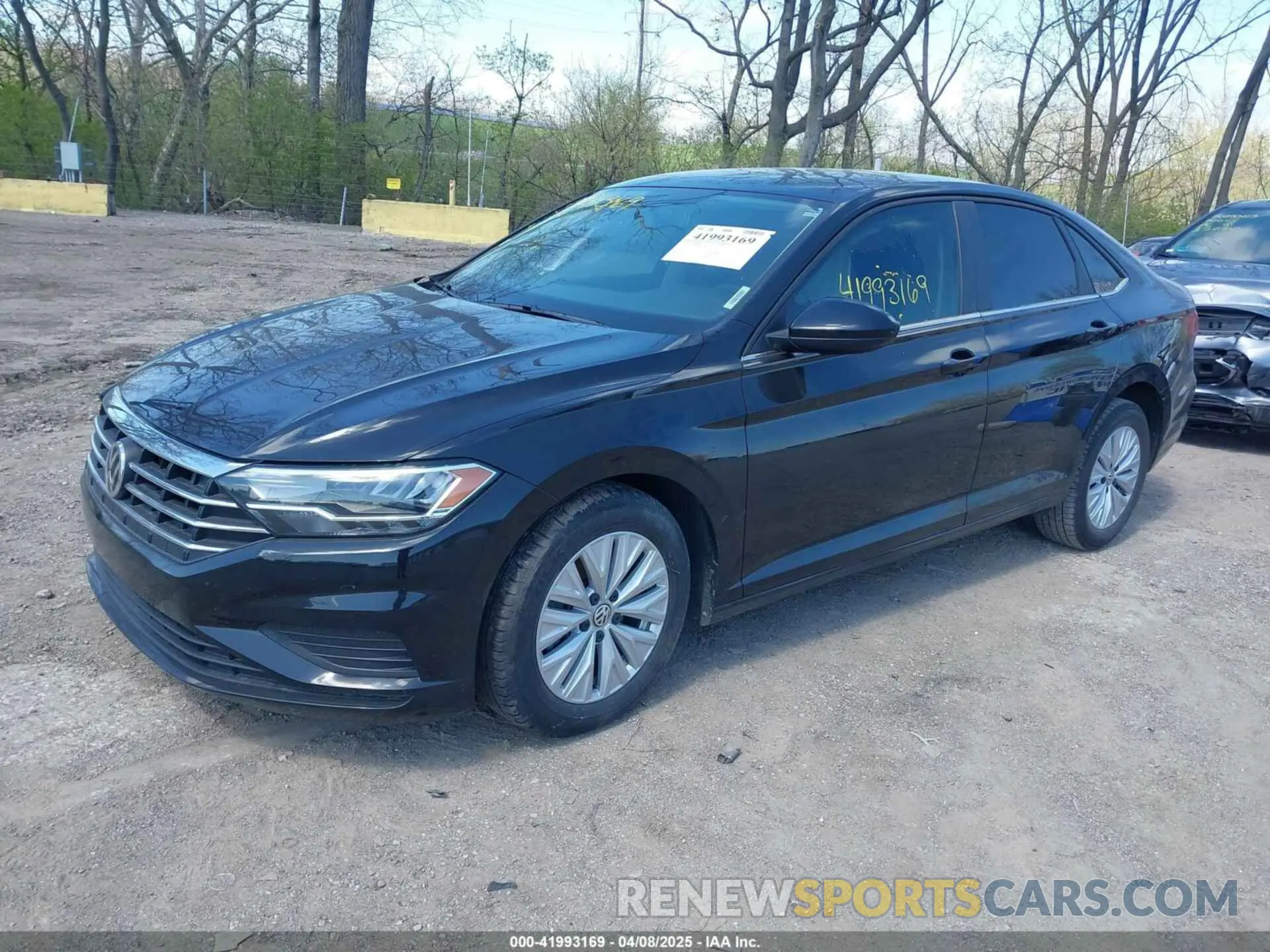 2 Photograph of a damaged car 3VWC57BU6KM240013 VOLKSWAGEN JETTA 2019