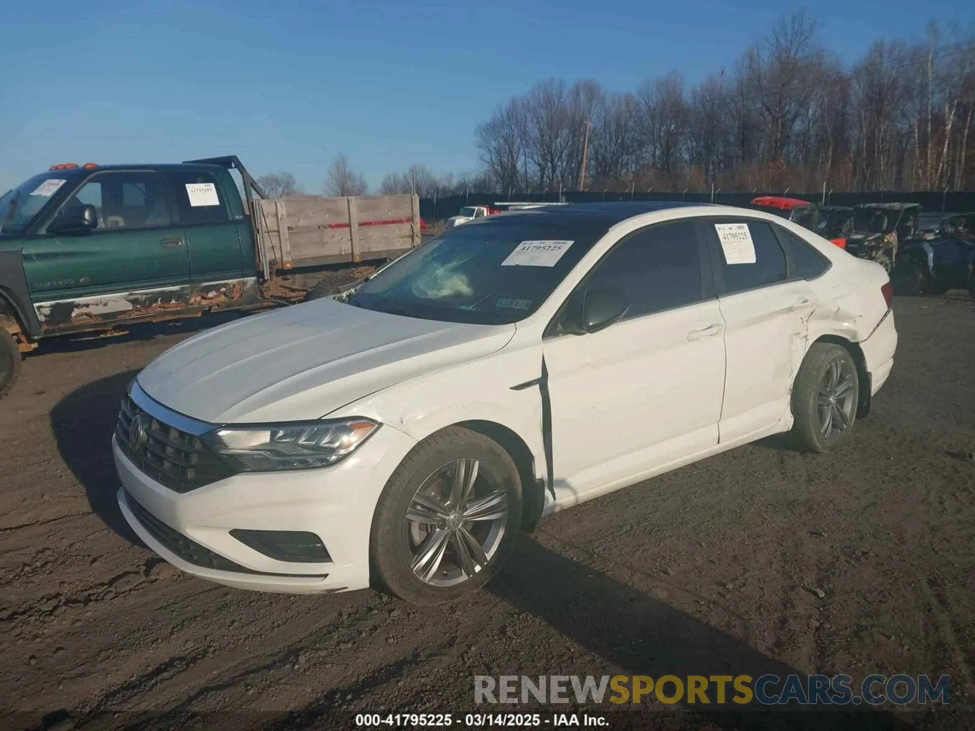 2 Photograph of a damaged car 3VWC57BU6KM241601 VOLKSWAGEN JETTA 2019