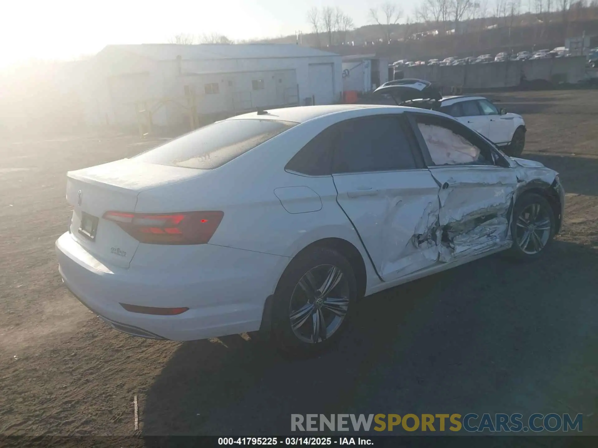 4 Photograph of a damaged car 3VWC57BU6KM241601 VOLKSWAGEN JETTA 2019