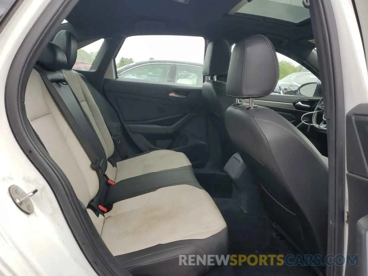 10 Photograph of a damaged car 3VWC57BU6KM262626 VOLKSWAGEN JETTA 2019