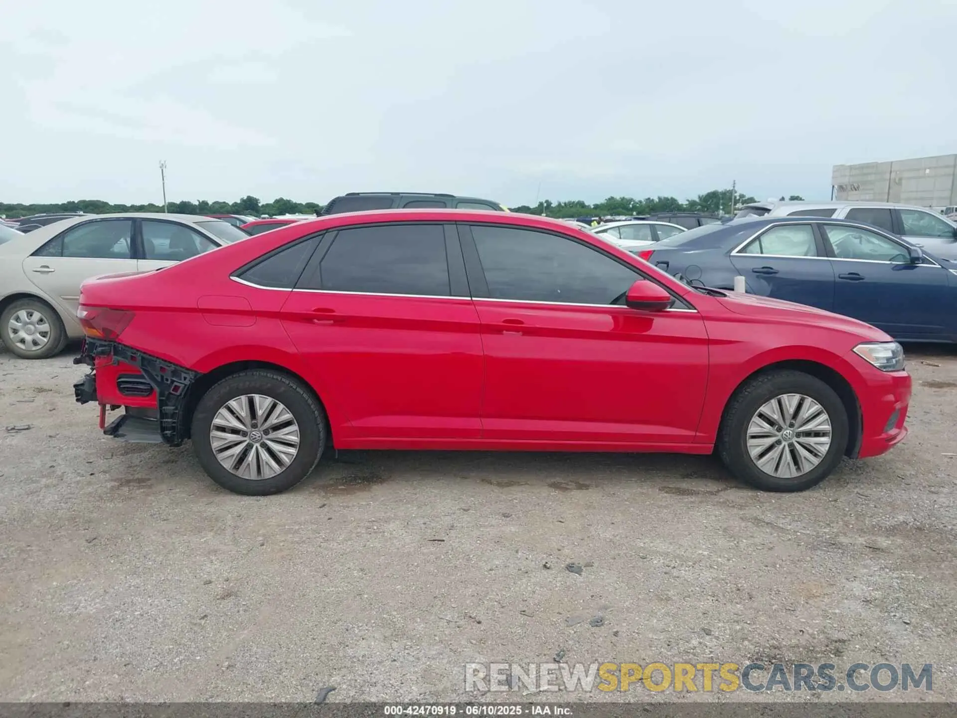 14 Photograph of a damaged car 3VWC57BU6KM264442 VOLKSWAGEN JETTA 2019