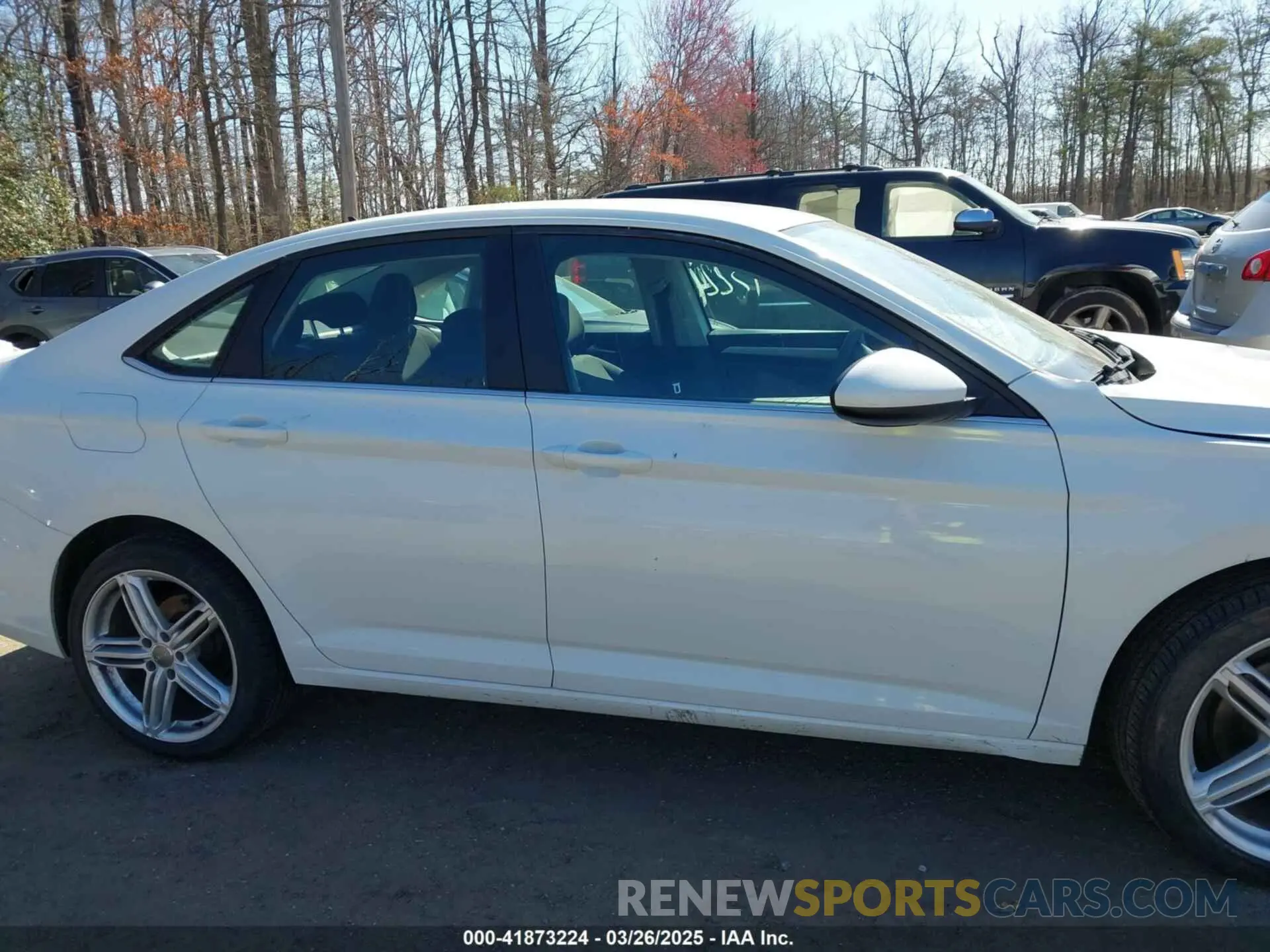 13 Photograph of a damaged car 3VWC57BU7KM020606 VOLKSWAGEN JETTA 2019