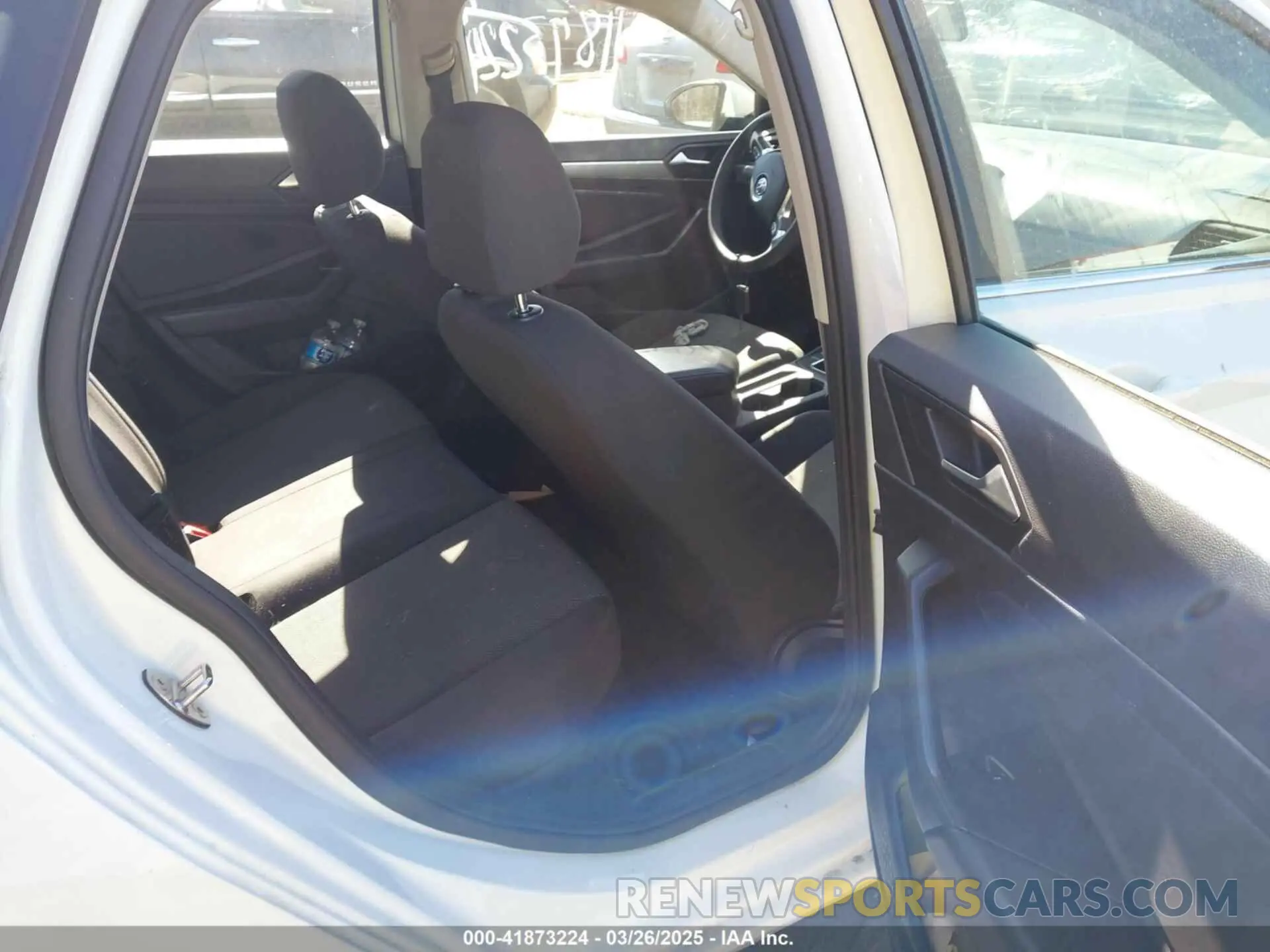 8 Photograph of a damaged car 3VWC57BU7KM020606 VOLKSWAGEN JETTA 2019