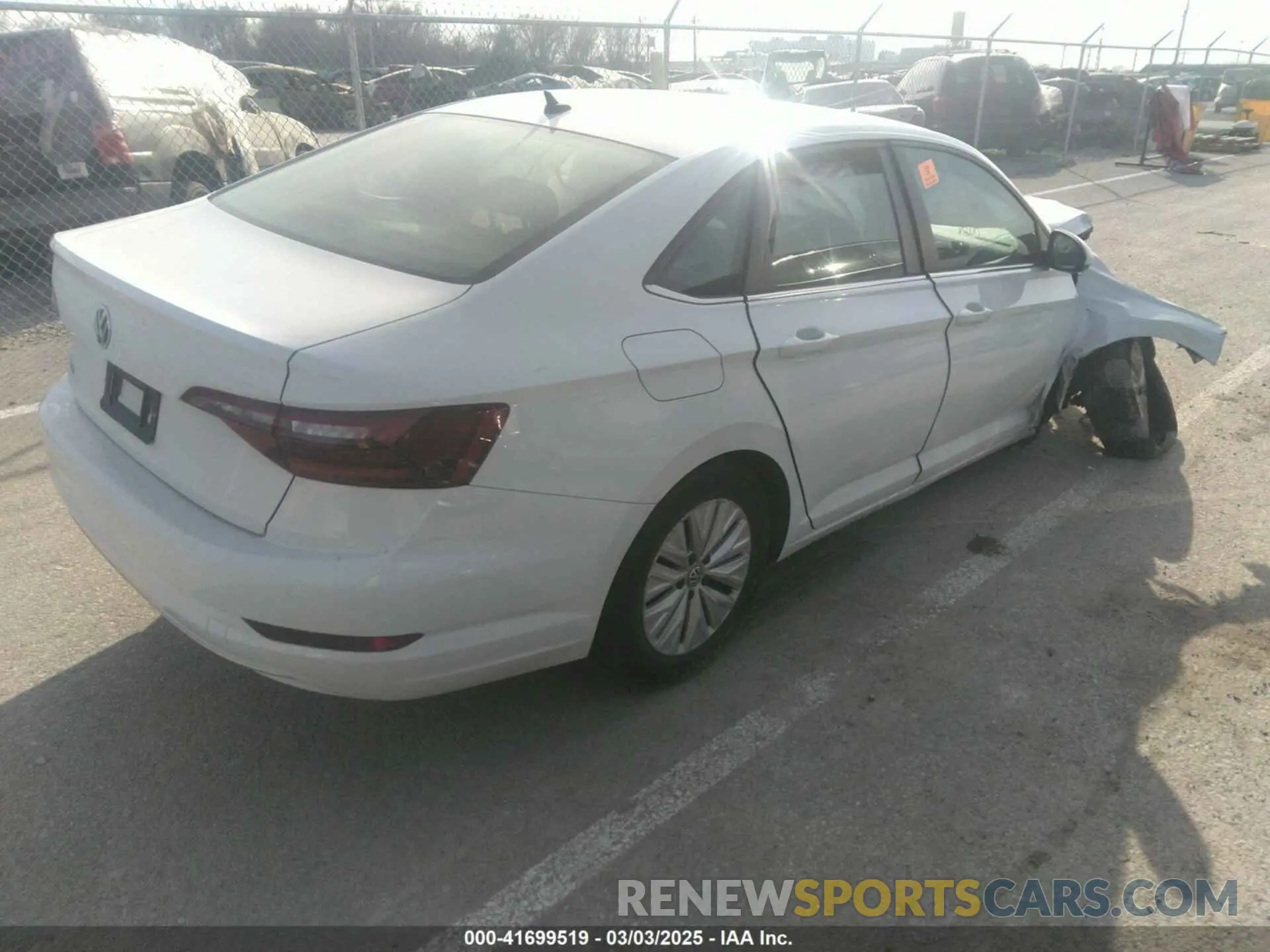 4 Photograph of a damaged car 3VWC57BU7KM031816 VOLKSWAGEN JETTA 2019