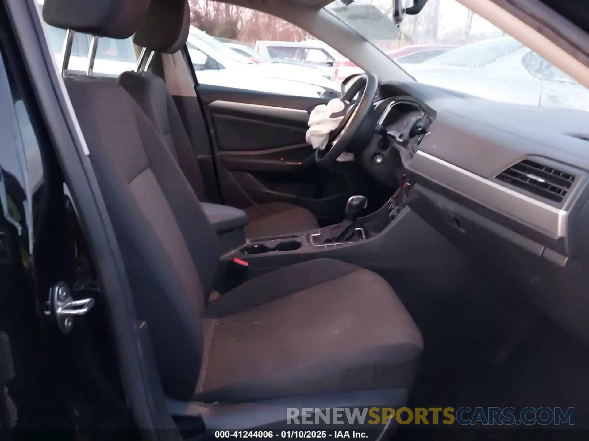 5 Photograph of a damaged car 3VWC57BU7KM032206 VOLKSWAGEN JETTA 2019