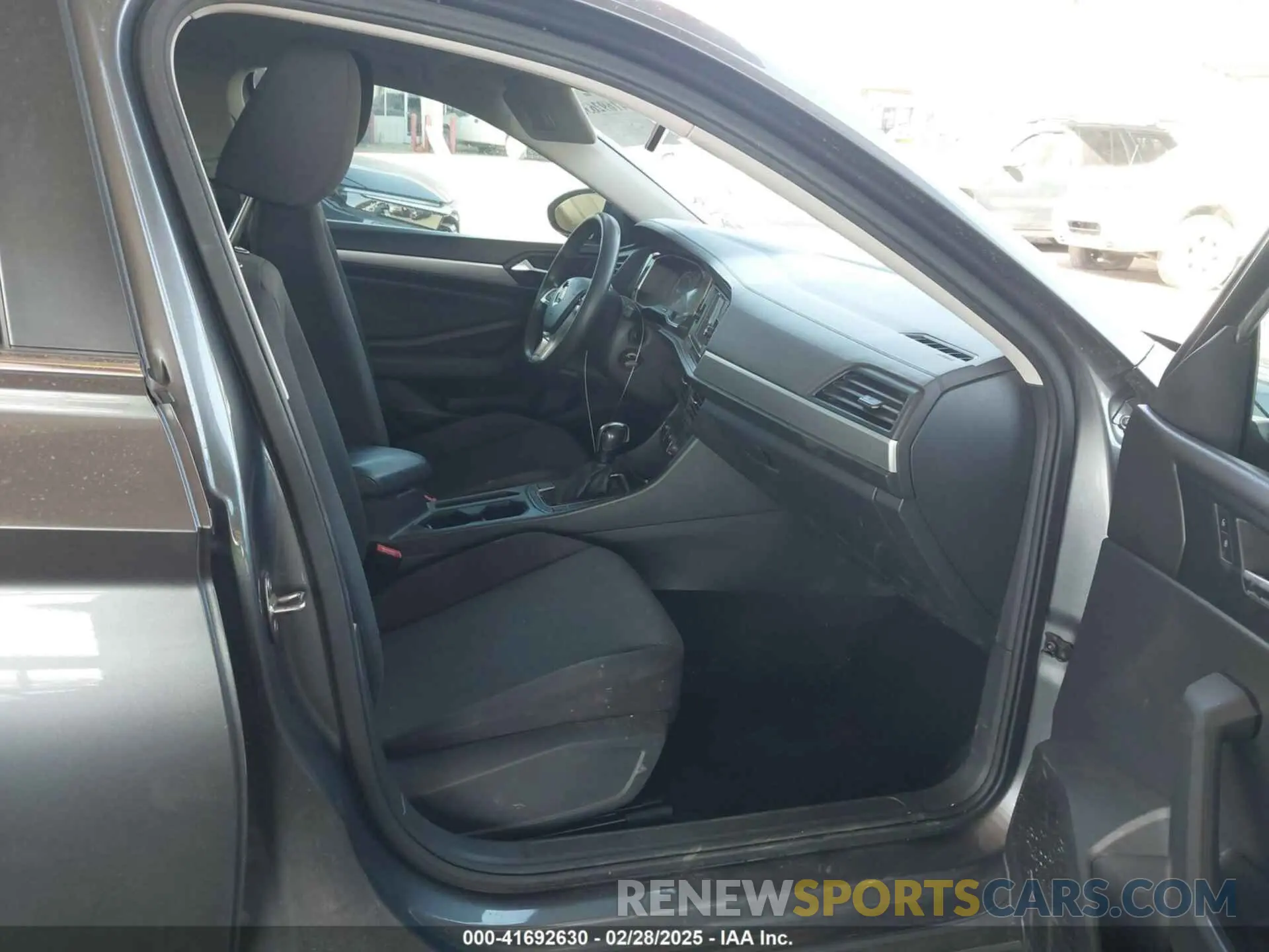 5 Photograph of a damaged car 3VWC57BU7KM084015 VOLKSWAGEN JETTA 2019