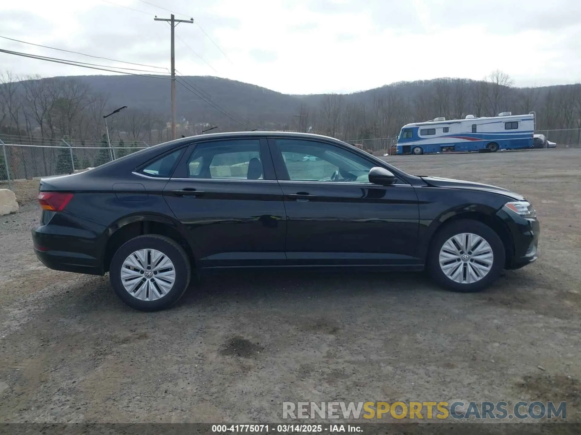 13 Photograph of a damaged car 3VWC57BU7KM084757 VOLKSWAGEN JETTA 2019