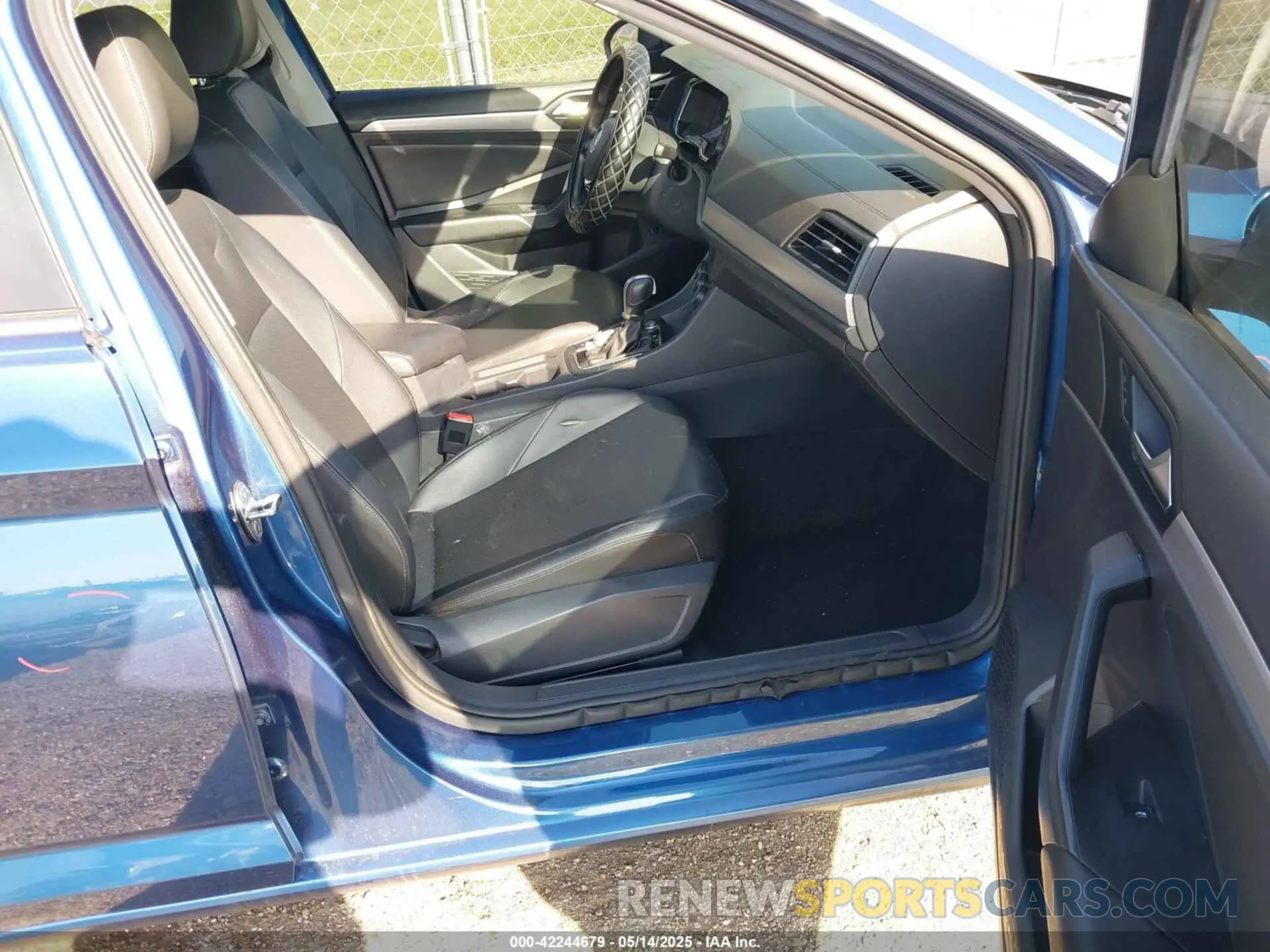 5 Photograph of a damaged car 3VWC57BU7KM104067 VOLKSWAGEN JETTA 2019