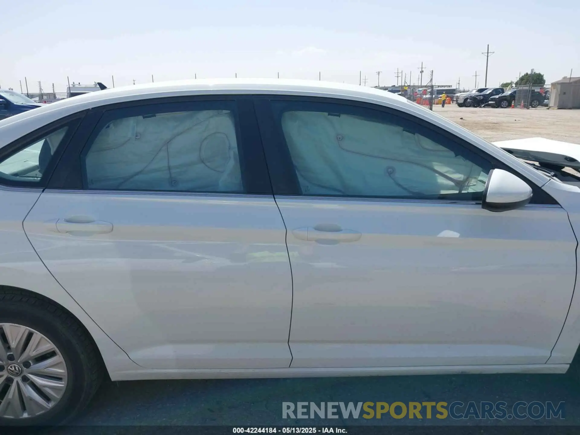 14 Photograph of a damaged car 3VWC57BU7KM110001 VOLKSWAGEN JETTA 2019