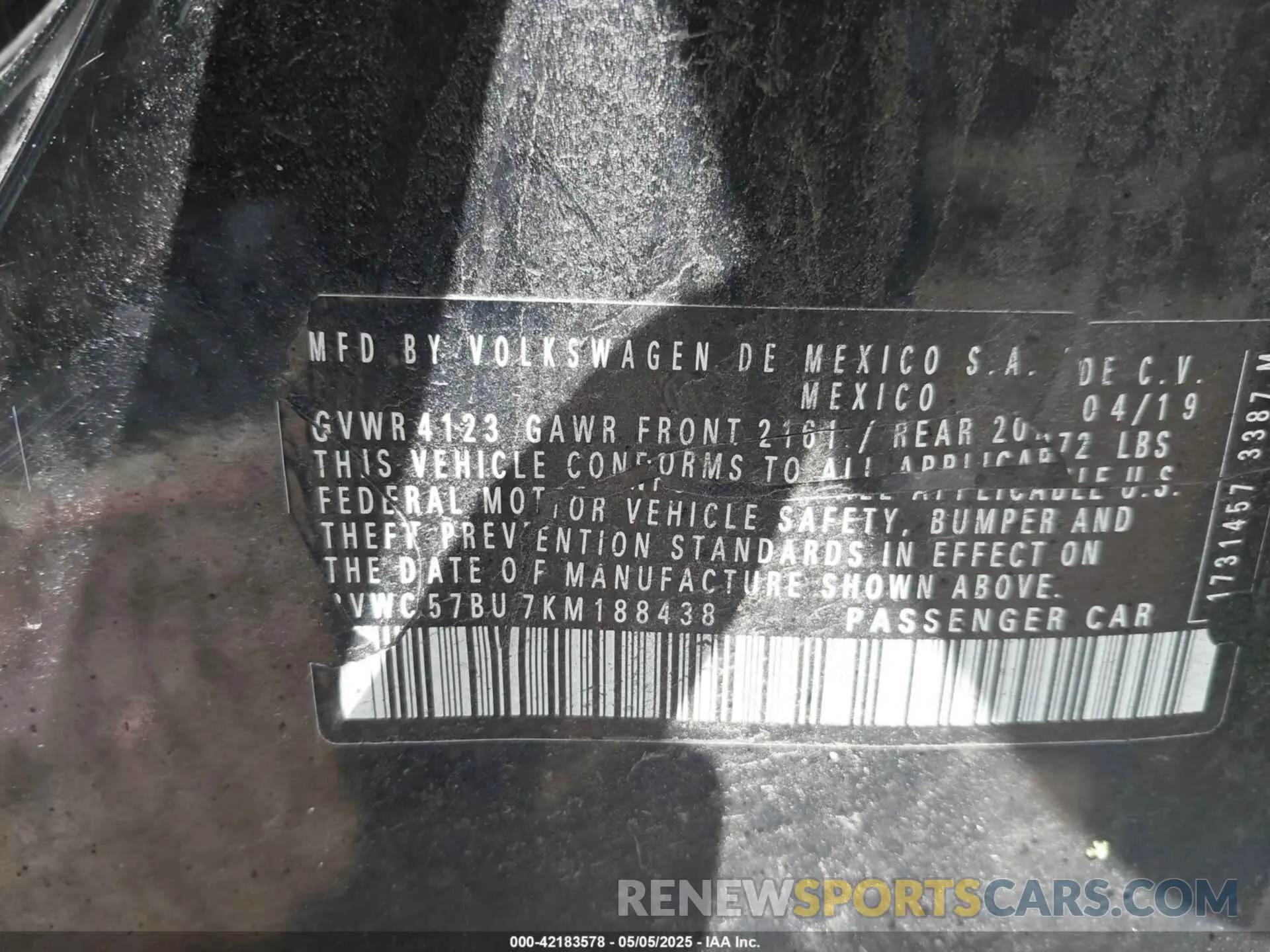 8 Photograph of a damaged car 3VWC57BU7KM188438 VOLKSWAGEN JETTA 2019