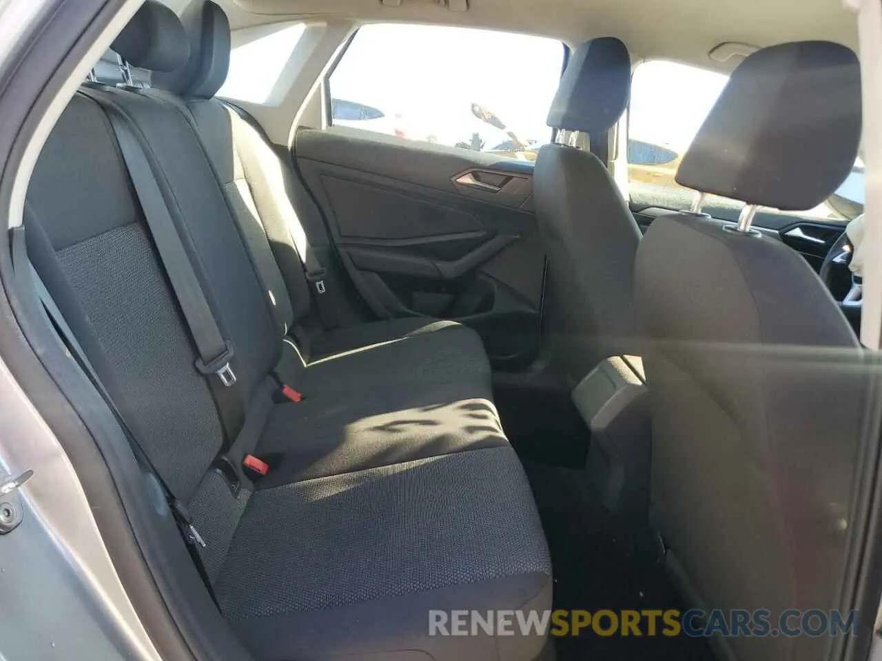 10 Photograph of a damaged car 3VWC57BU7KM215671 VOLKSWAGEN JETTA 2019