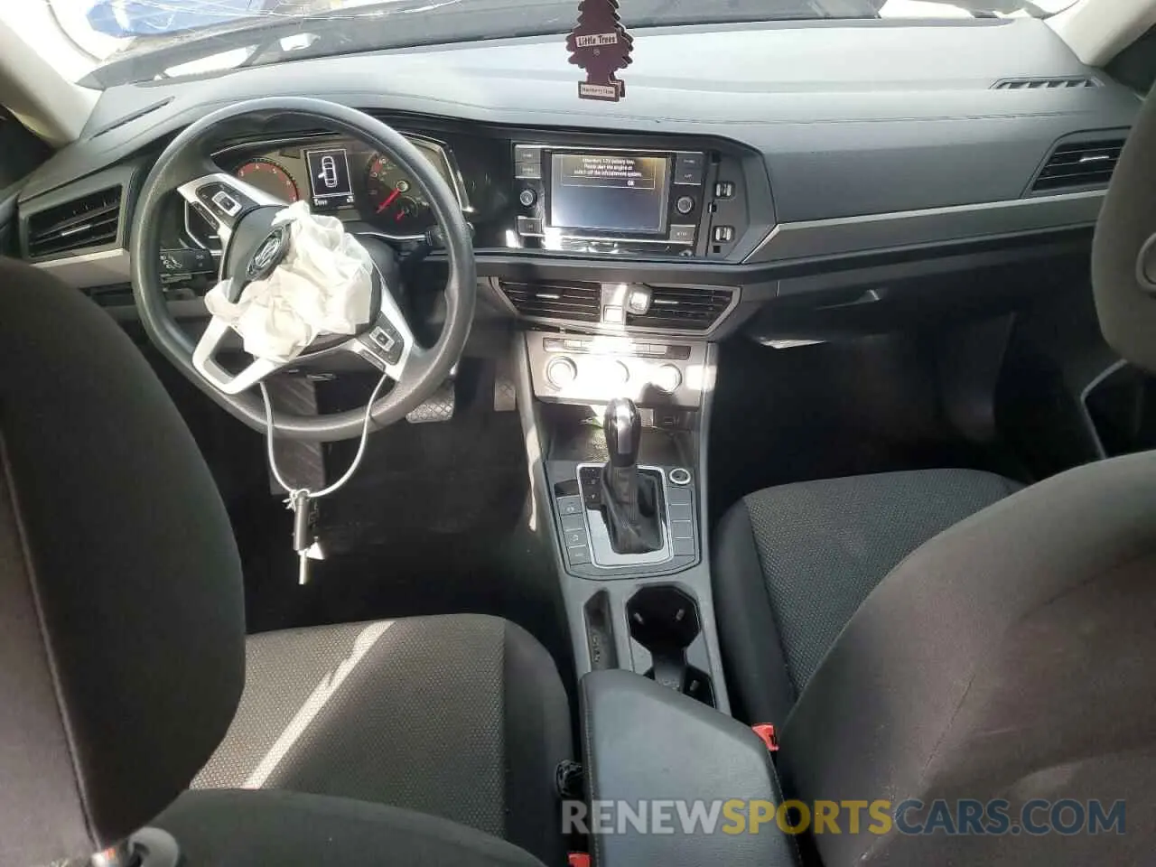 8 Photograph of a damaged car 3VWC57BU7KM224015 VOLKSWAGEN JETTA 2019