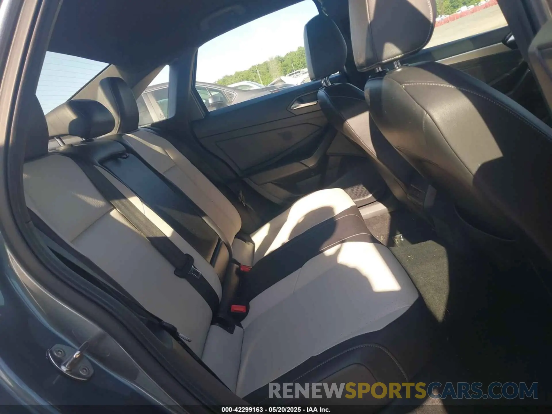 8 Photograph of a damaged car 3VWC57BU7KM236813 VOLKSWAGEN JETTA 2019