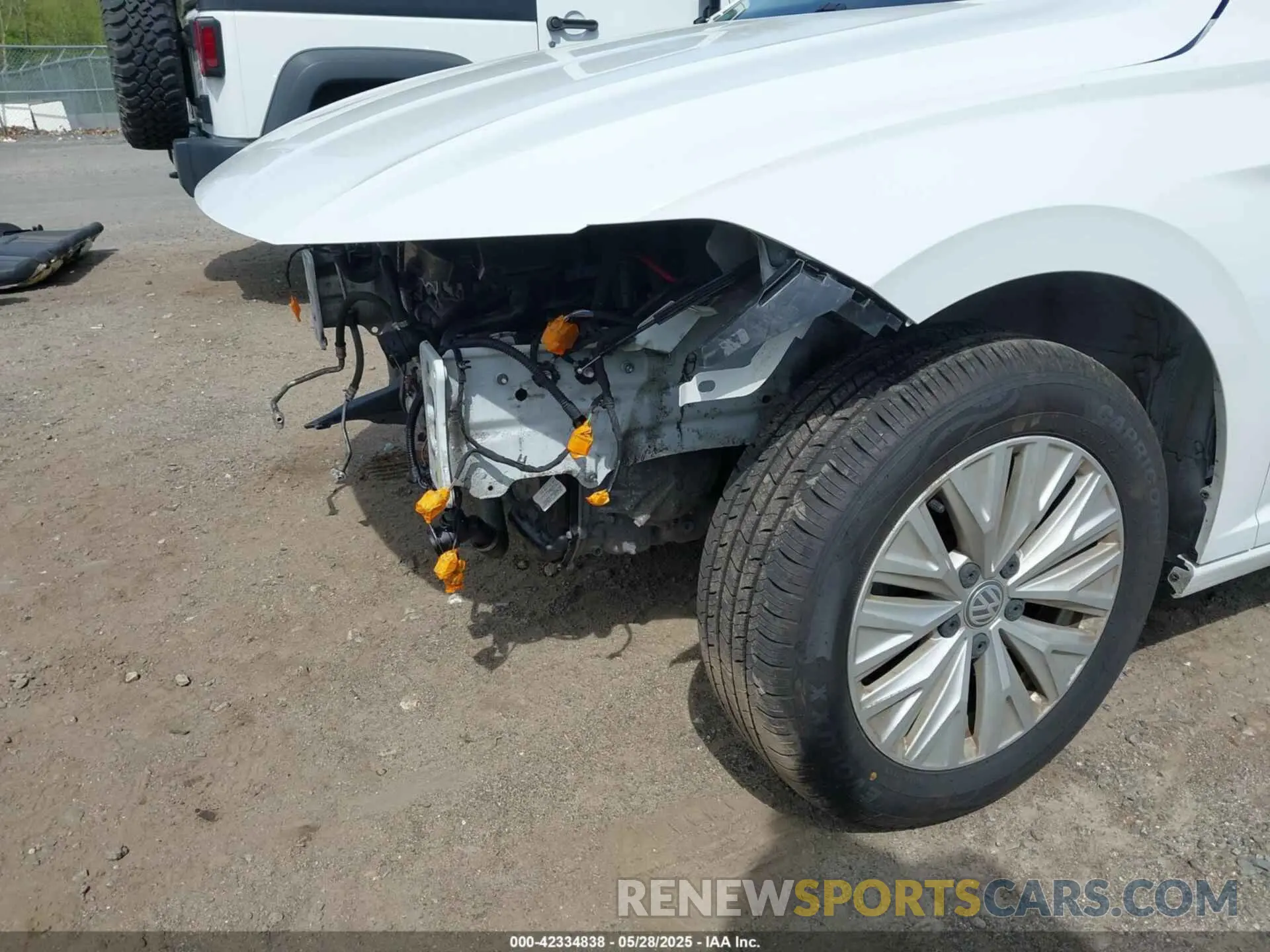 18 Photograph of a damaged car 3VWC57BU7KM243356 VOLKSWAGEN JETTA 2019