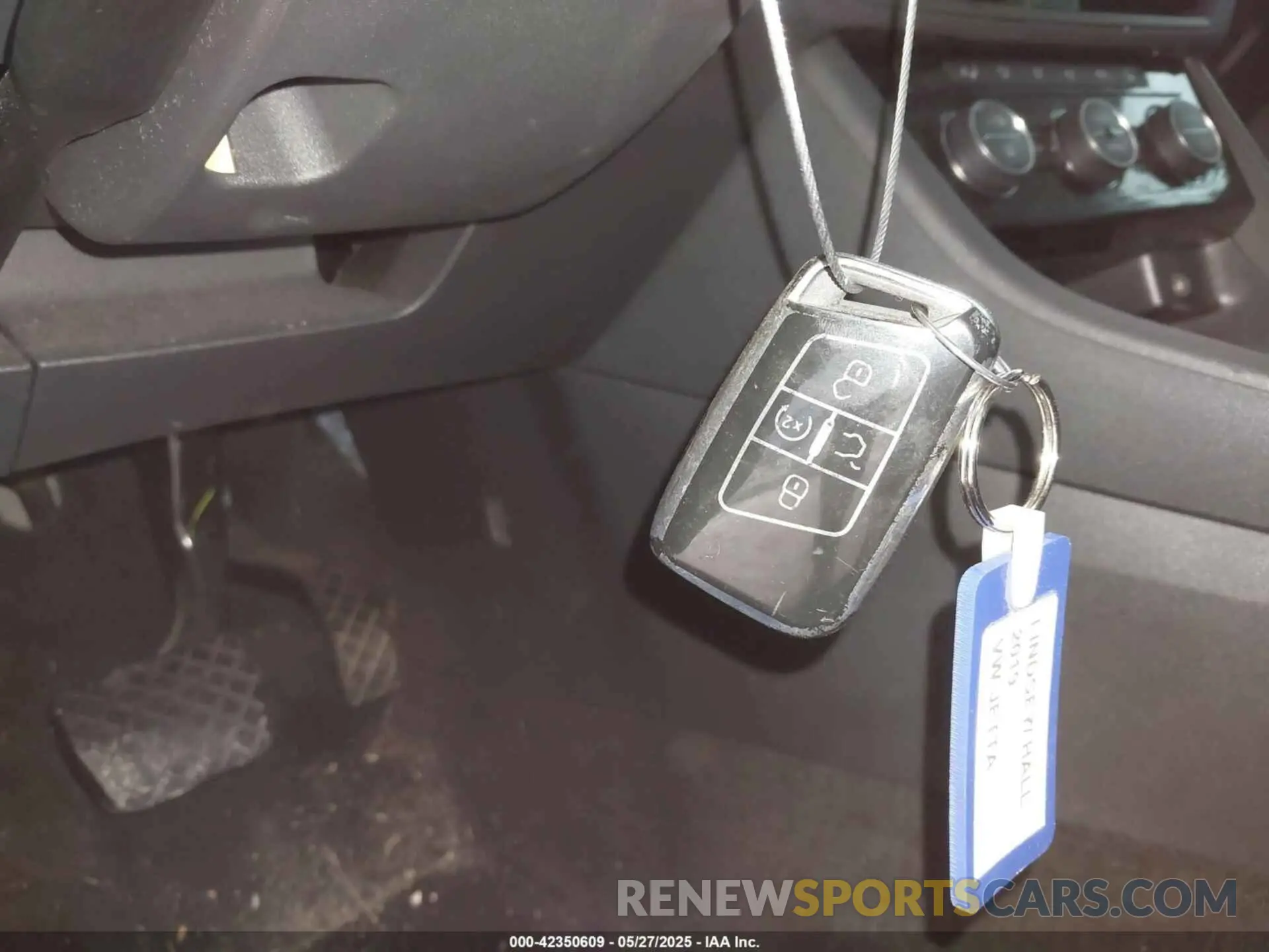 11 Photograph of a damaged car 3VWC57BU7KM268290 VOLKSWAGEN JETTA 2019