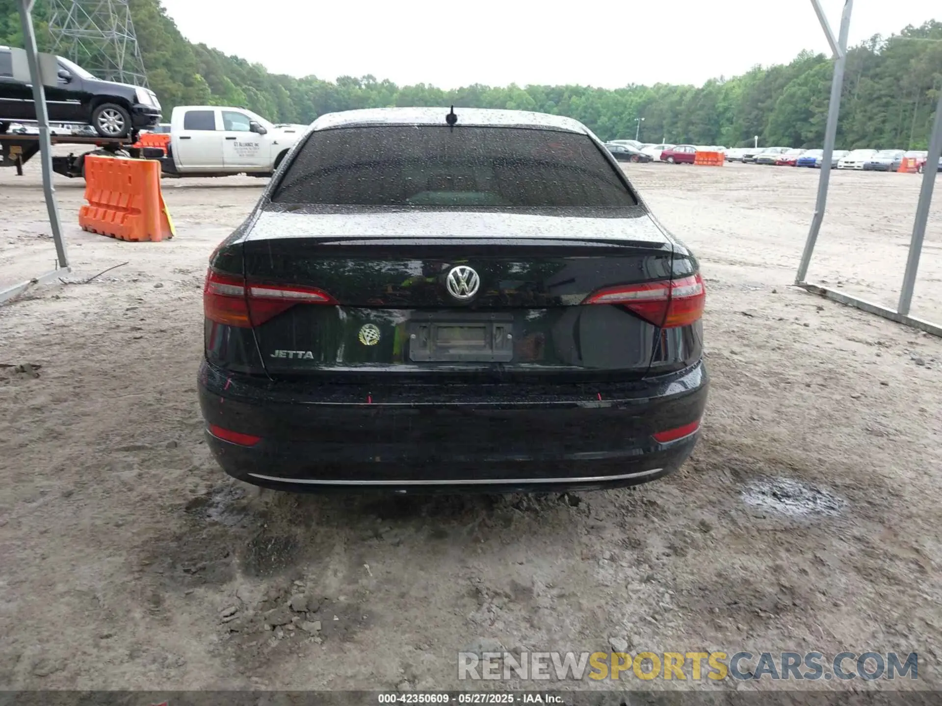 17 Photograph of a damaged car 3VWC57BU7KM268290 VOLKSWAGEN JETTA 2019