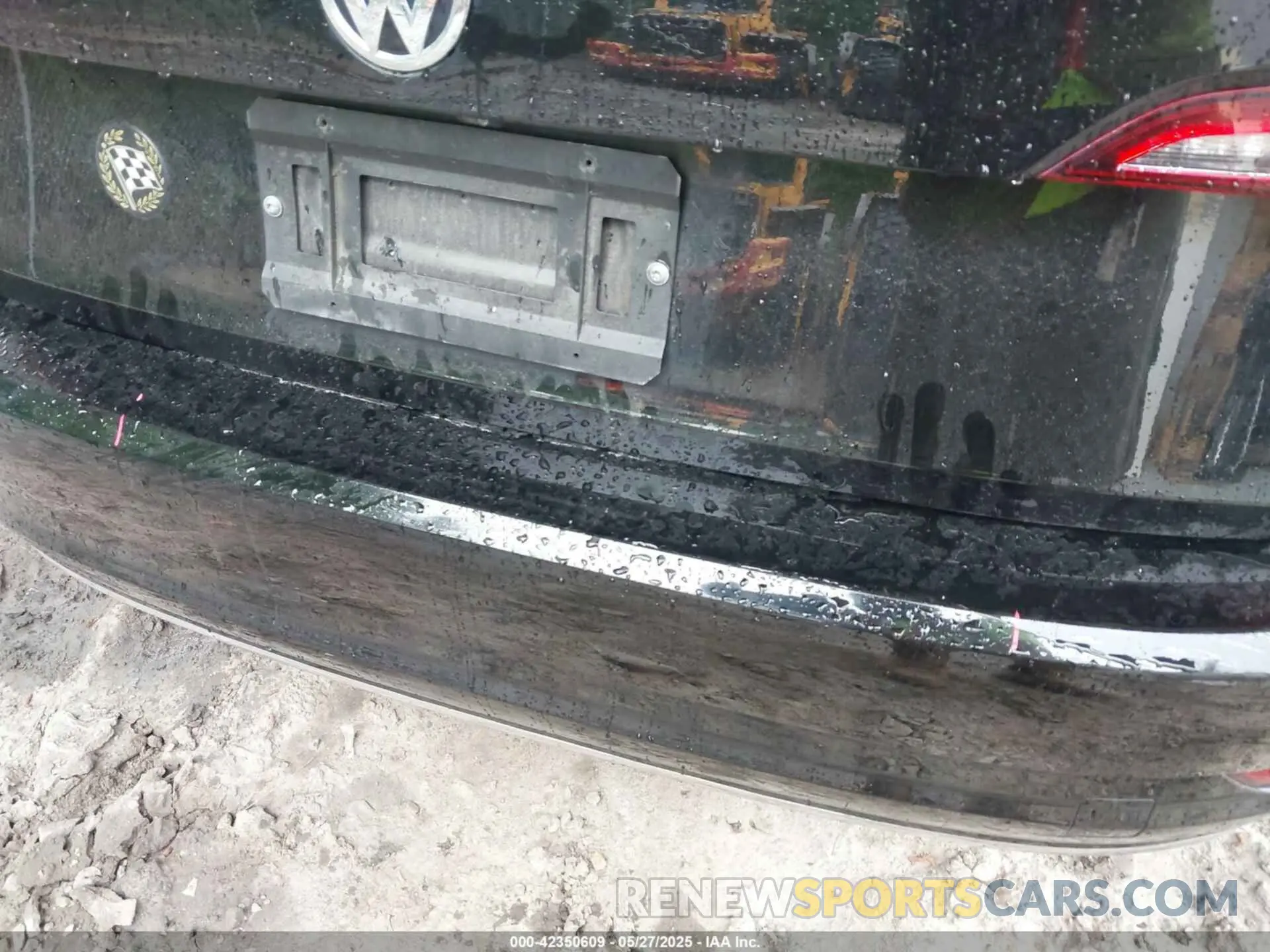 6 Photograph of a damaged car 3VWC57BU7KM268290 VOLKSWAGEN JETTA 2019