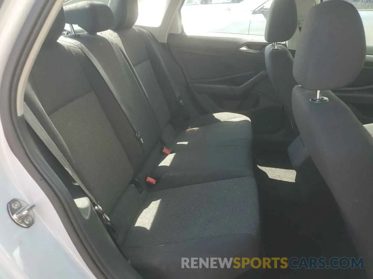 10 Photograph of a damaged car 3VWC57BU8KM018640 VOLKSWAGEN JETTA 2019