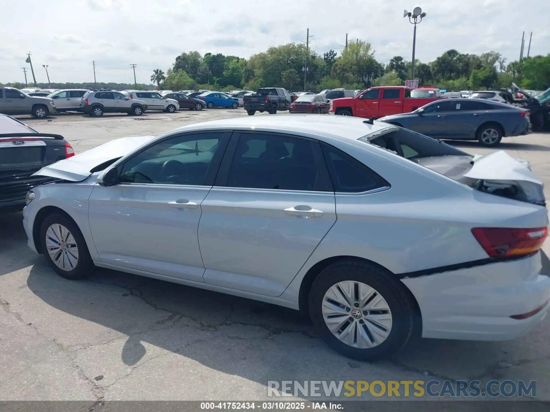 14 Photograph of a damaged car 3VWC57BU8KM032960 VOLKSWAGEN JETTA 2019