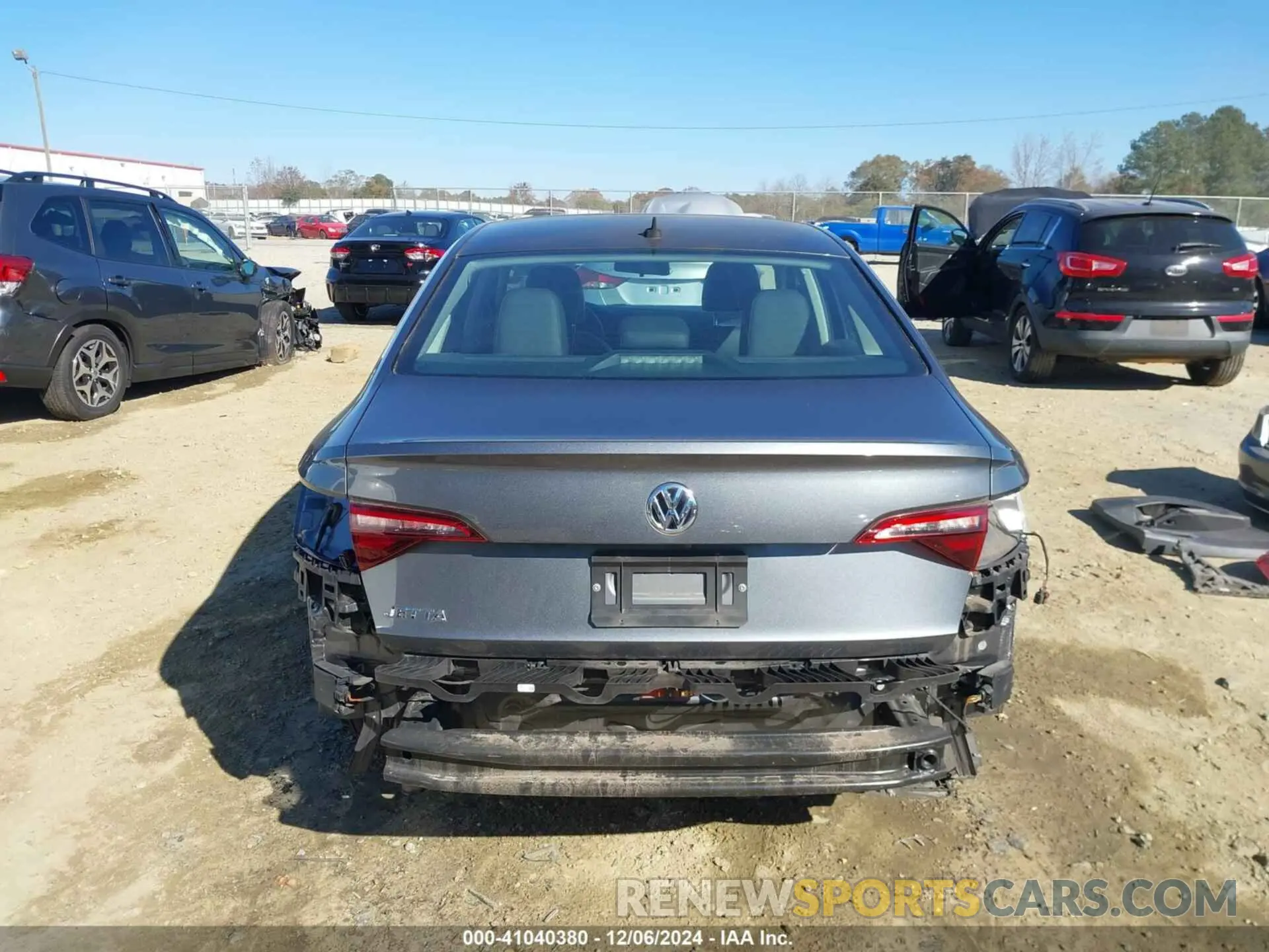 17 Photograph of a damaged car 3VWC57BU8KM055378 VOLKSWAGEN JETTA 2019