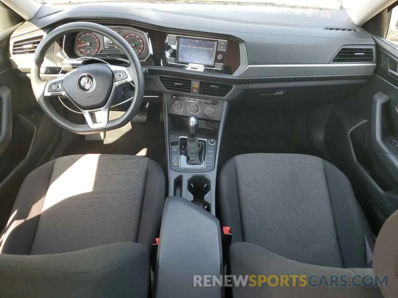 8 Photograph of a damaged car 3VWC57BU8KM068986 VOLKSWAGEN JETTA 2019