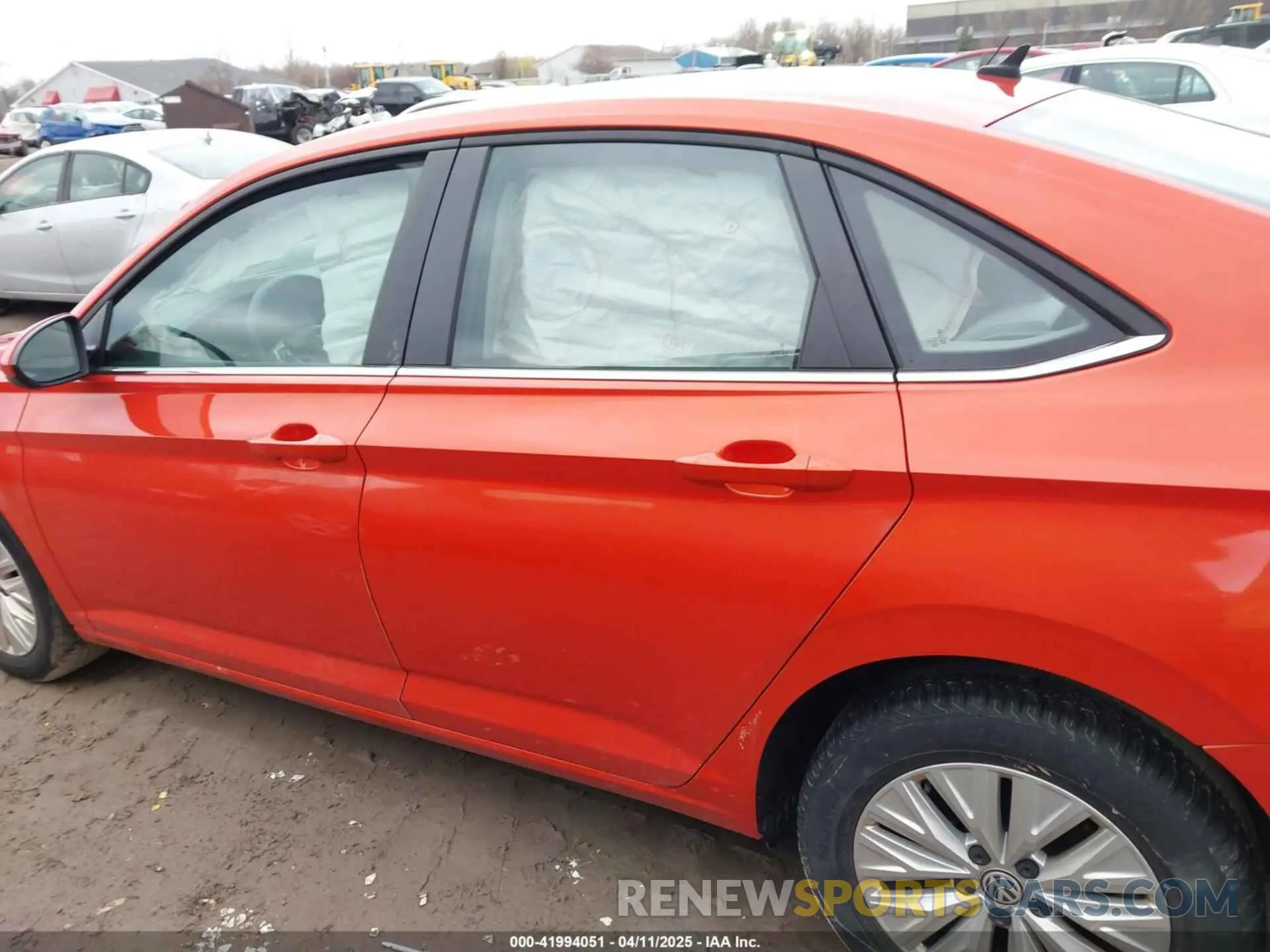 14 Photograph of a damaged car 3VWC57BU8KM082712 VOLKSWAGEN JETTA 2019