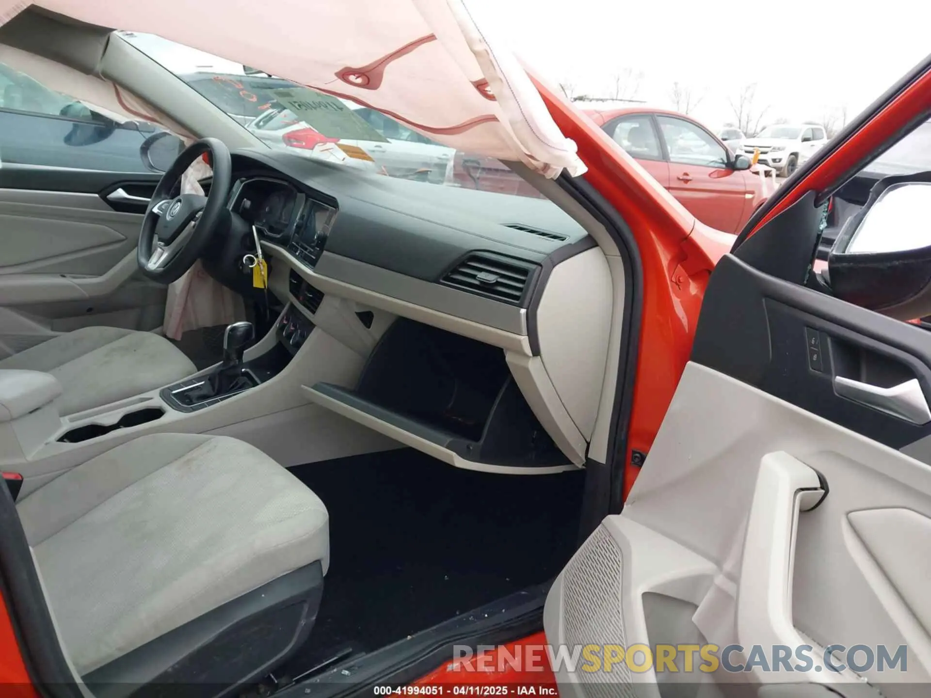 5 Photograph of a damaged car 3VWC57BU8KM082712 VOLKSWAGEN JETTA 2019